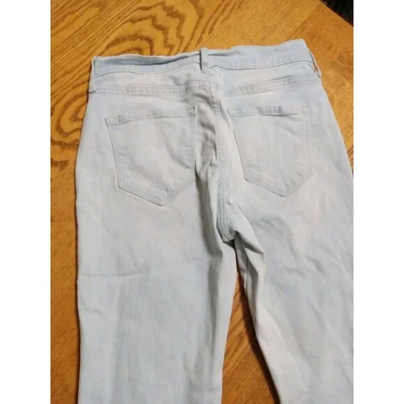 OLD NAVY Jeans Womens 4P BLUE LIGHT Wash STRAIGHT ? Preowned Button Fly Used - Picture 11 of 13